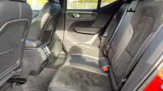 Volvo Xc40 2.0 T4 R DESIGN Pro 5dr Geartronic Petrol Estate